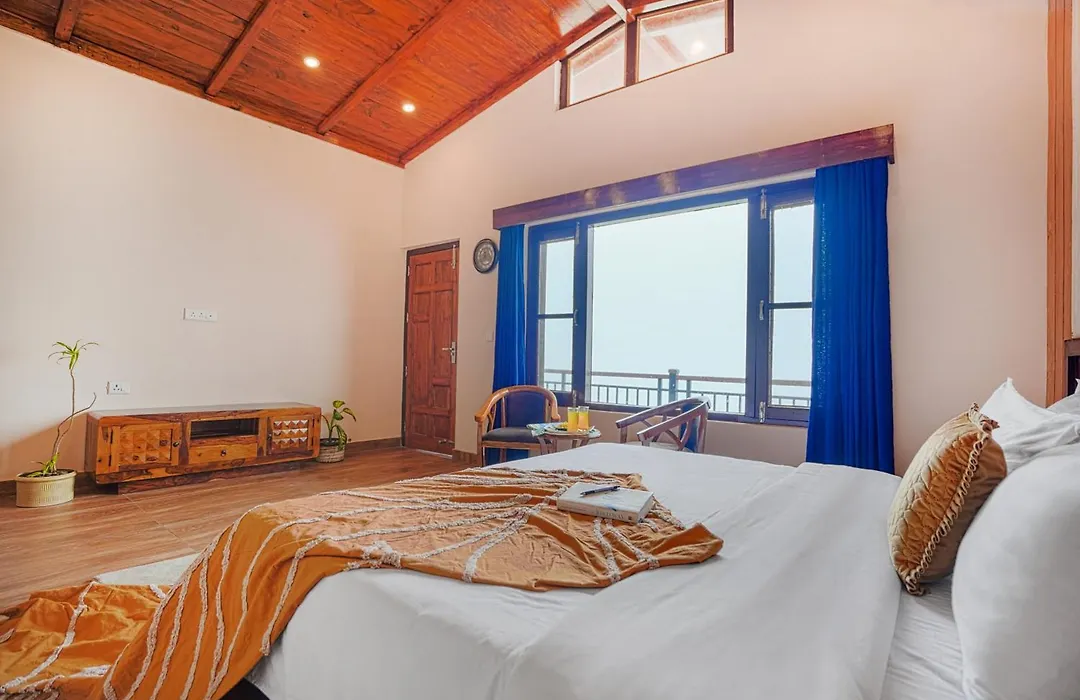 Saffronstays Zephyr-1